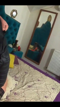 Orta yaşlı seksi kadın zenci delisi linnerimin yüzüne sikişiyor, domaltıyor ve boşalıyor