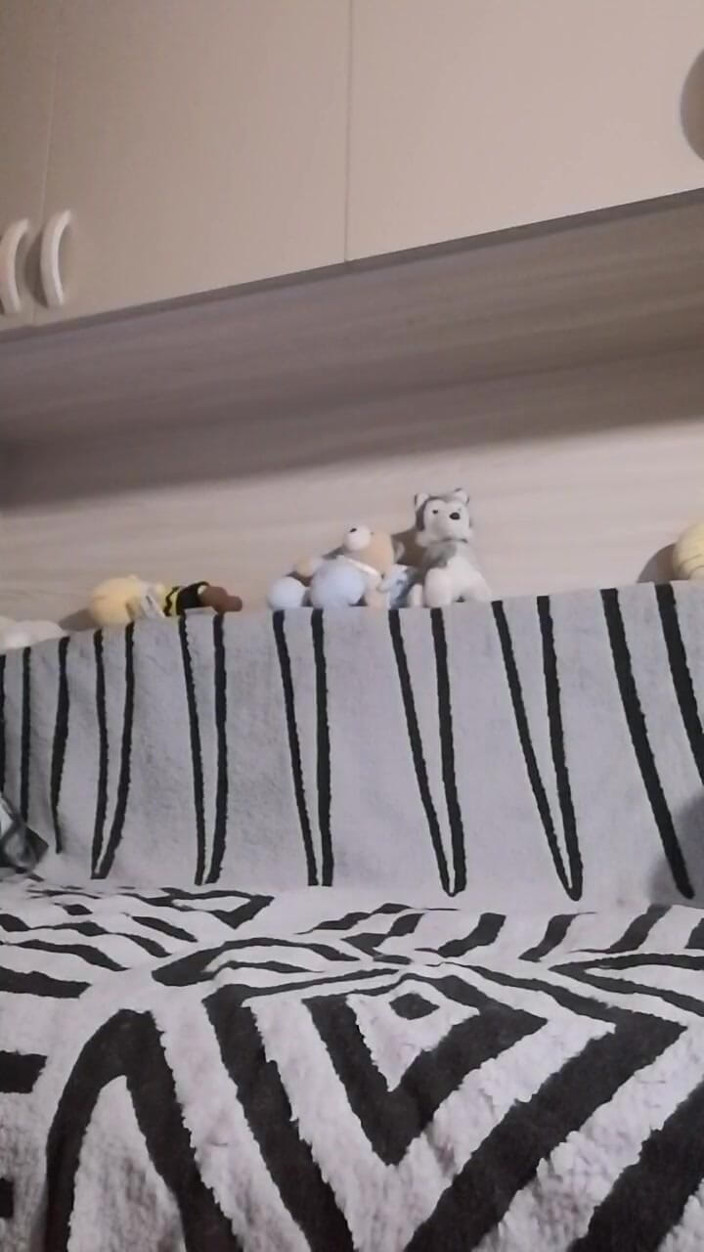 Setesesso7: I Masturbate My Cock Nice and Comfortable on the Couch