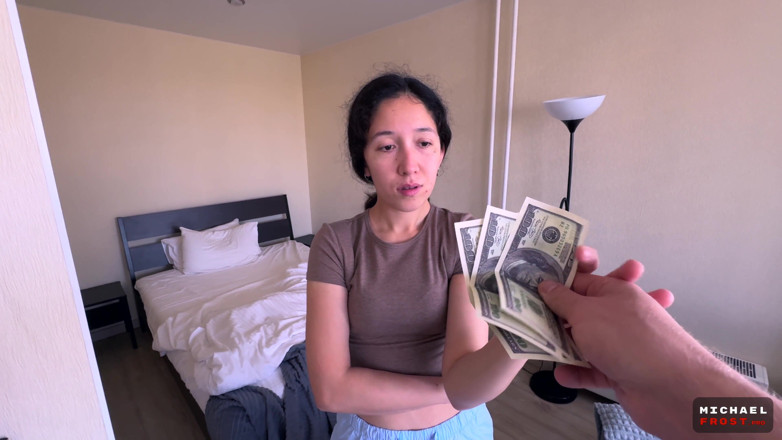 MichaelFrostPro: Wanita pembersih Asia membiarkanku menidurinya