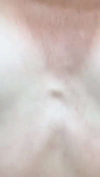 POV를 흔들며 10분 동안 자연의 젖탱이를 흔드는 젖탱이