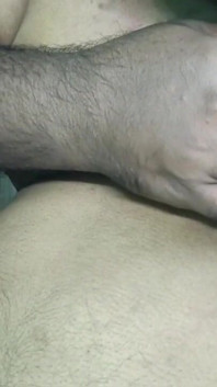 Vibration Auf Meinen Nippeln