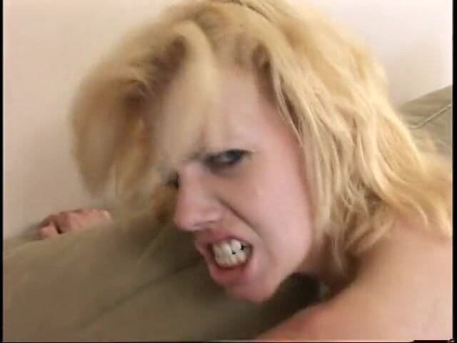 Xxx Auditions: 흑인 대물 자지와 섹스하는 마른 금발