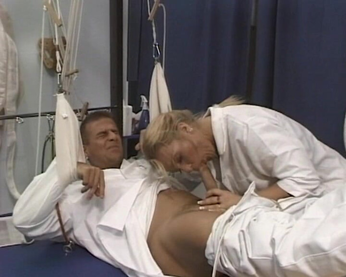 BB Video - Old School: Німецька аматорська тінка блондинка відтрахана в анал No4