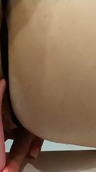 屁股塞深插入成人玩具肛交