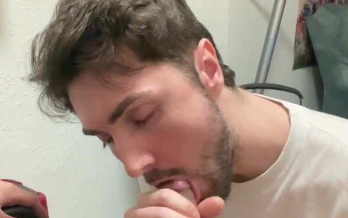 Nenesgaymers: Sprawia, że mój latynoski przyjaciel spust w ustach