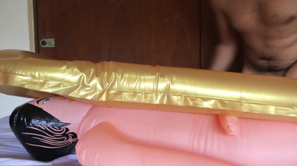 Inflatable Lovers: Uomo bambola gonfiabile
