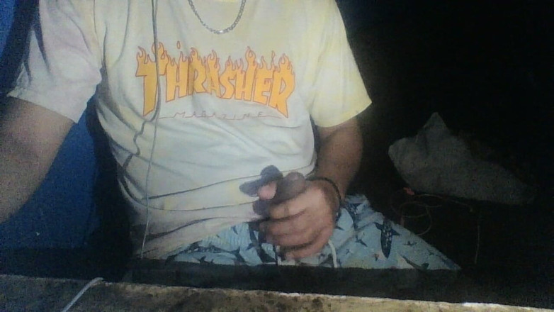 AlexAlejandro13: Den s horkým pérem