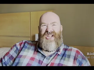 Welcome to Bearhotel - a Short Documentary