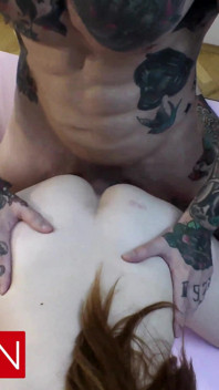 La vecchia stella tv e amici della vecchia realtà fanno rimming rossa kaira love avere orgasmi anali multipli in un quartetto feral - porno dan 4K