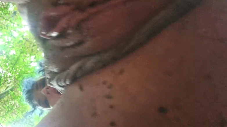 Mania Pigmilk: Dirty Pussy in the Forest Extreme Zblízka