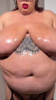 Angel grandota enormes tetas y vientre amor