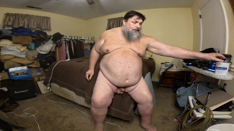 GeneWadexxx: Nadržený medvěd tady