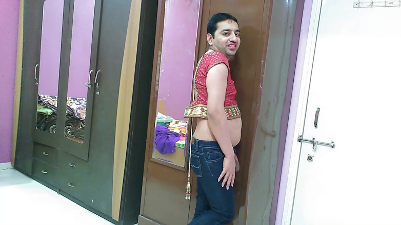 Cute & Nude Crossdresser: Crossdresser banci seksi femboy Sweet Lollipop di denim atas dan...