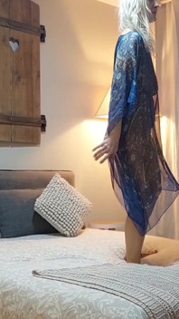 Selena pózuje a opouští sexuální hry