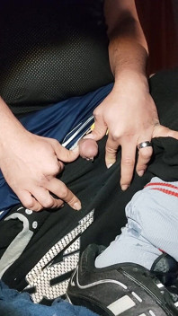 Ultra Špinavý Dirtyjunkbro Močí Do Svých Ponožek A Sportovních Bot