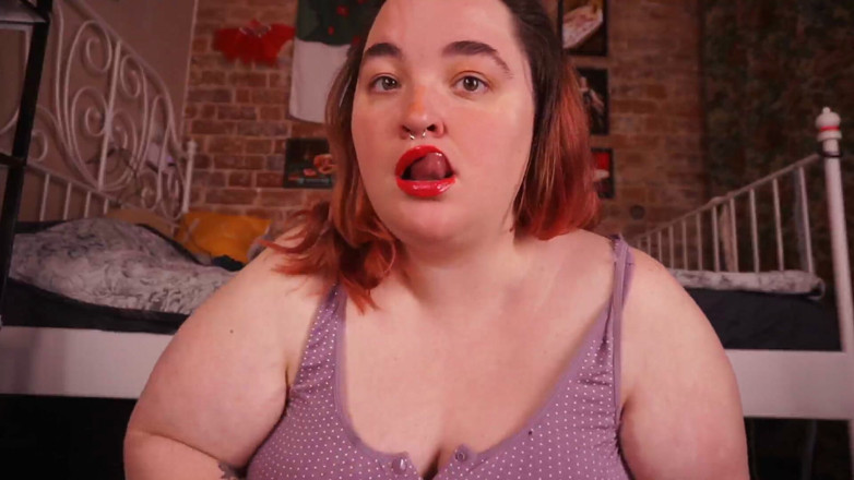AssGives: Red Lips