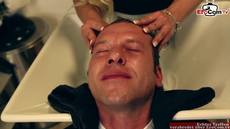 EroCom: Spontaneously fucked the busty blonde hairdresser