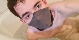 Hewwo! Here's My First Video of Jerking of in the Bath Tub and Having a Big Cumshot! I Hope You Like It! thumbnail