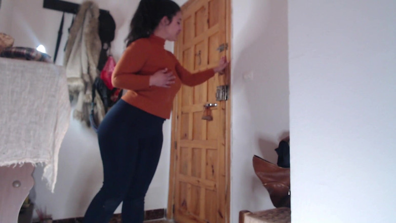 DragonGalaxy11: Home delivery man stranger blowjob surprise