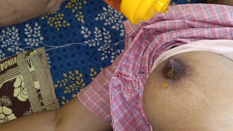 Ilakkiya: Hot College Girl