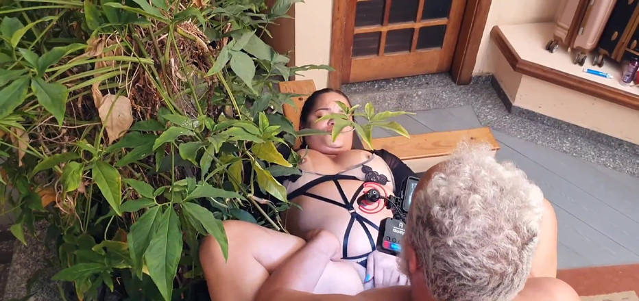 Paty Bumbum: मैंने अपनी पत्नी को टेड को अपनी गांड और चूत देने दी