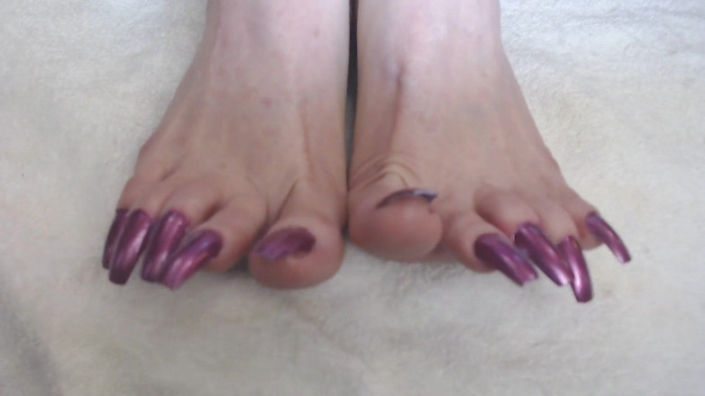 Abby Anna: Super long metallic pink toenails