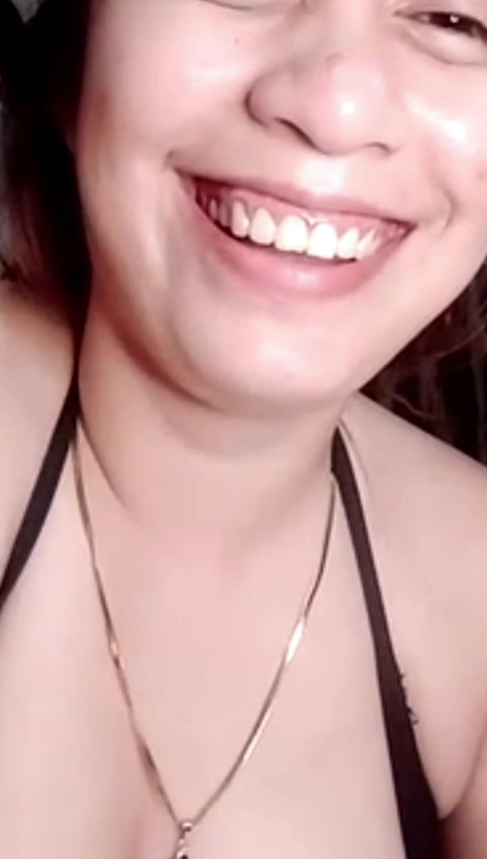 Carol Rayos De Guzman: Nadržená asijská teenagerka kouří sex