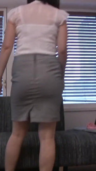 Y2k Ragazza Molto Pelosa Sborra Sul Cespuglio