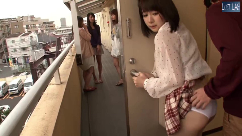 Lust lab: New Apartment Temptation - Surrounded by Married Neighbors, His Composure Slowly...