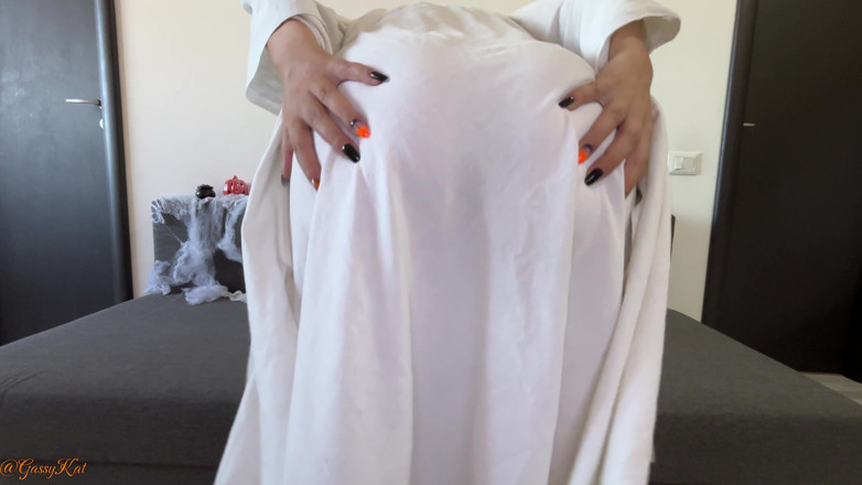 GassyKat: Ghost scheten: spookgas onder het laken