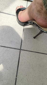 Tacchi e piedi molto sexy