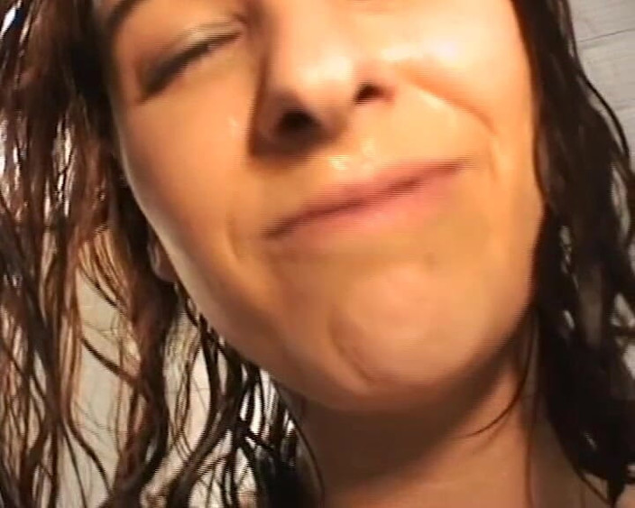 BB Video - Old School: Німецька матуся, аматорське соло, жіночі іграшки брюнетки з великими натуральними цицьками No4