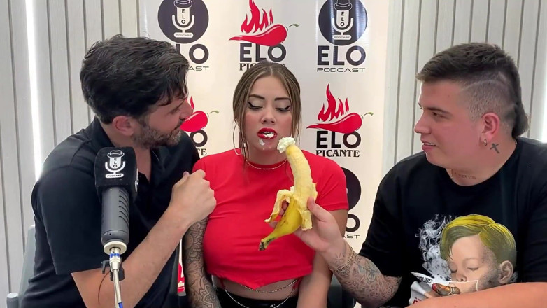 Sara Blonde: Intervista con Elo Podcast si conclude con un pompino e...
