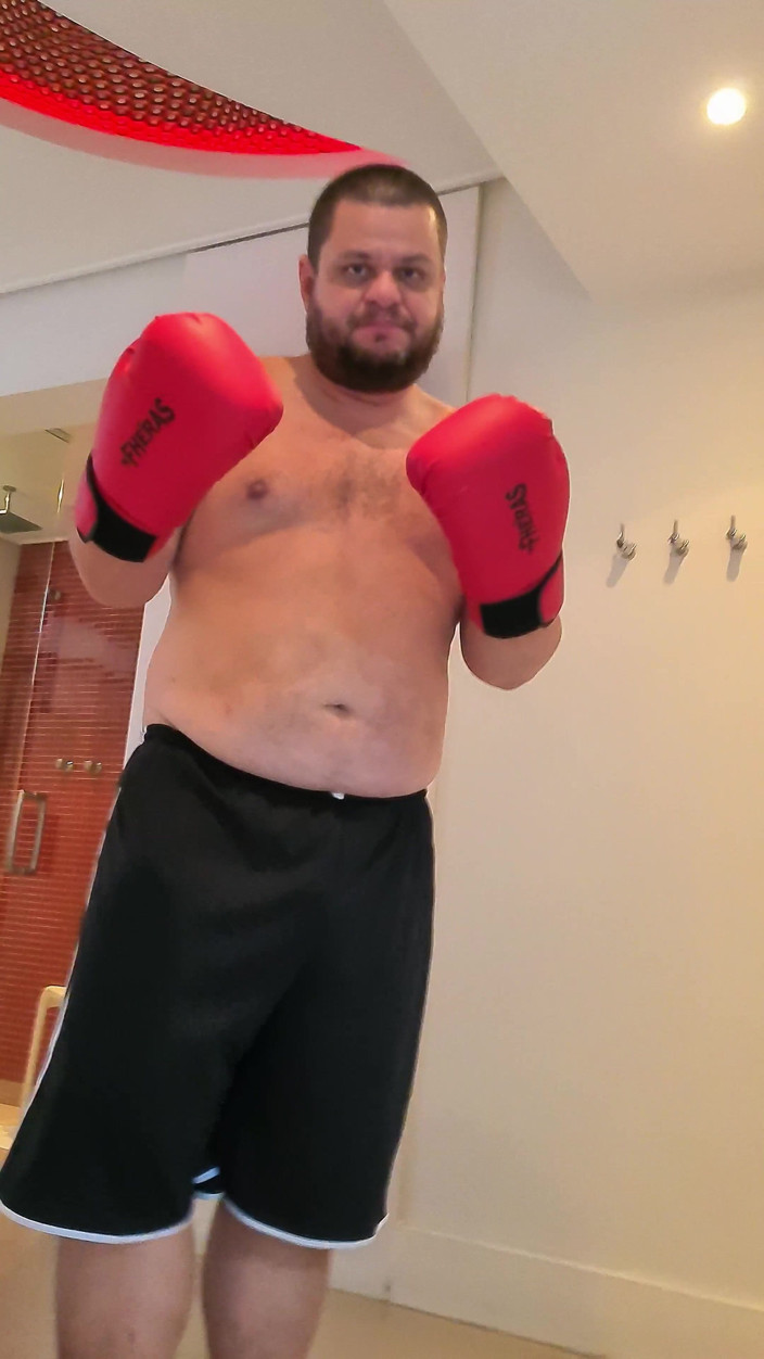 Punchbagplz: (pov) Ours Boxer Te Domine