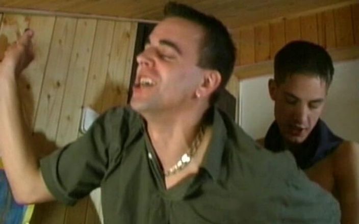 Gay 90's Vintage Porn: Stomende mannelijke zoensessie #6