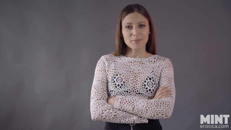 Talia Mint: Fatto per te che ti seghi come punizione