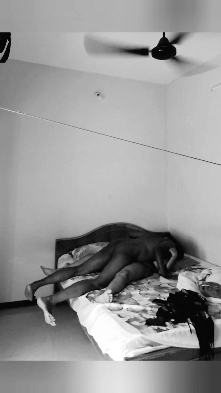 Sweet Couples: Coppie calde fatte in casa scopano bianco e nero