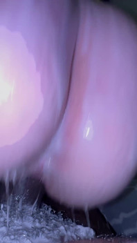 流着白浆的雪兔