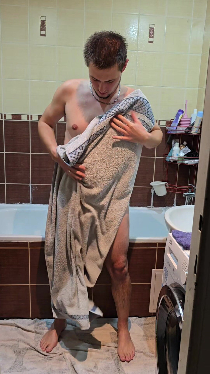 Fap_man93: Solo Douche - Harige Man Geniet Van Het Warme Water