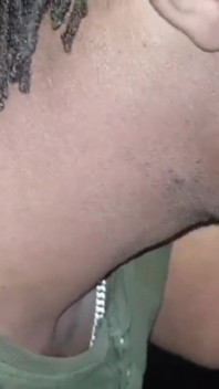 Wildenglishbbw sur le canapé, jambes grandes ouvertes, grosse bite noire Nata4sex, me mange la chatte