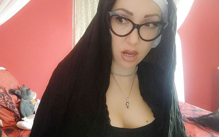 Savannah fetish dream: Монахиня не должна отрыгать!