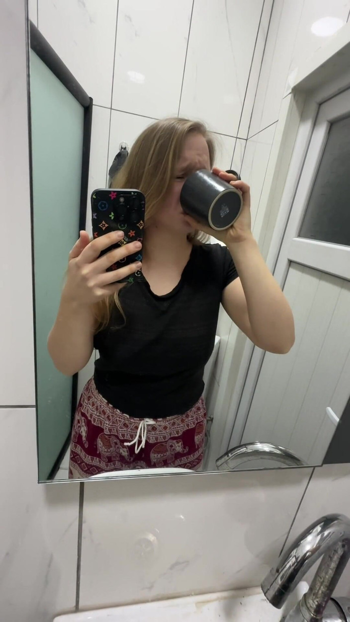 SweetLucy96: I Had to Pee Urgently