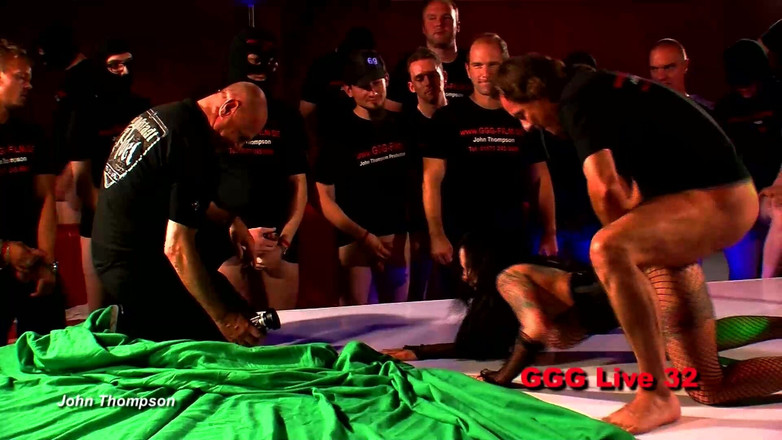 Casting GIRLS AND FIRST PORNO: Kamera arkası ateşli genç kızlar döl yutuyor grup seks ggg...