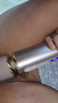 Ma Demi-sœur Adore Jouir Sur Ma Bite