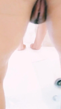 선생님과 섹스하기 위해 수업을 건너 뛰는 어린 학생, 트위킹을 촬영하고 바람난 남친을 보냈습니다.