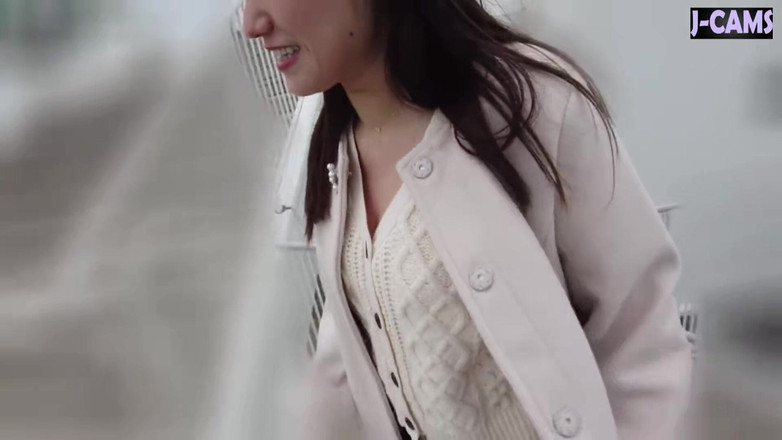 J-Cams: Pieszczoty przewodnik dokucza słodką ekspozycją i chętnym uśmiechem część 2