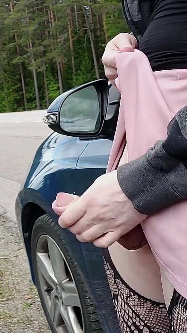 Miolee: Risky Flashing and Cumshot on My Car Caught
