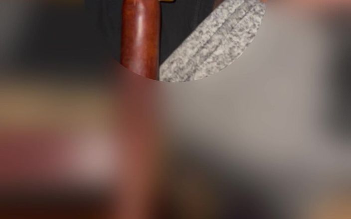 Purge_her: Jest zdumiona rozmiarem mojego penisa i chce wysysać spermę z...