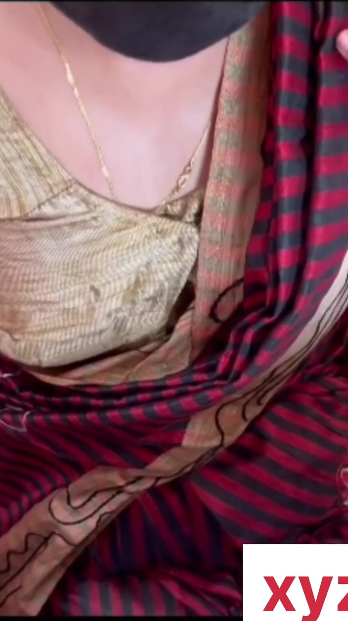 Abcdmasti: Kaamwali Ke Bhabhi Ji Shaat Apna Kam Nikal Leya