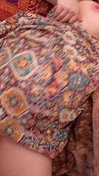 Kuscheln Mit Stiefmutter Auf Der Couch Und Versehentlichem Creampie